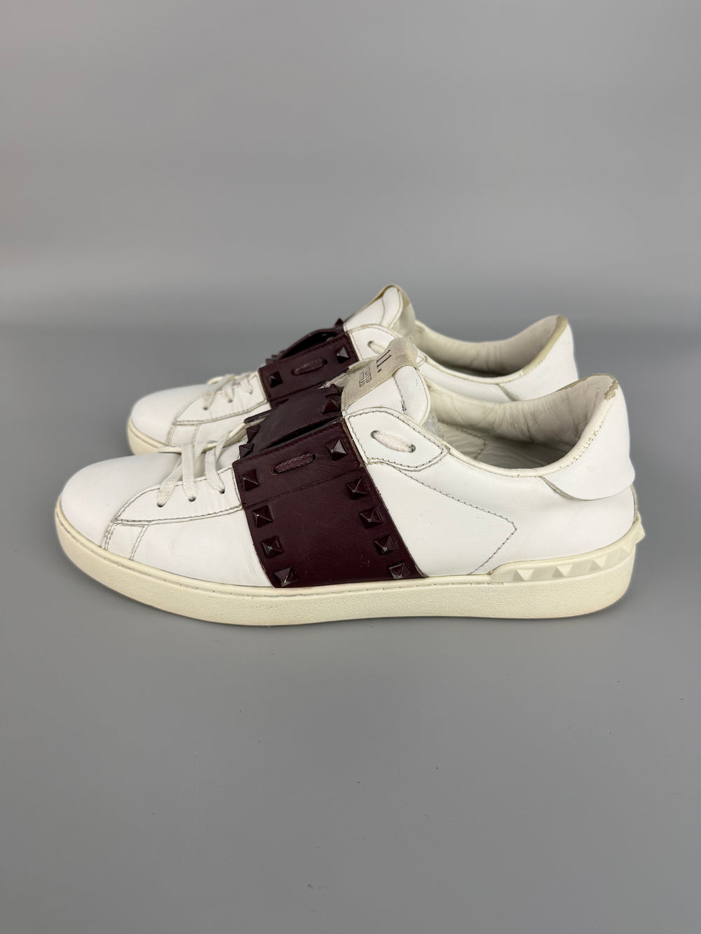 Valentino Open Rockstud Untitled Sneaker Burgundy | 42