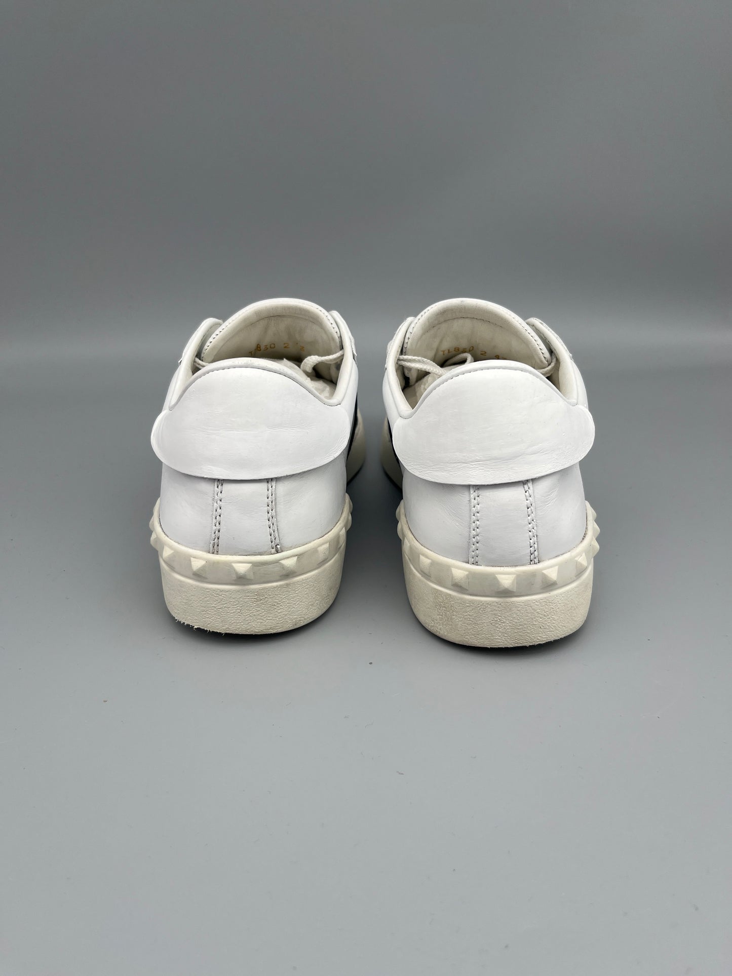 Valentino Open Sneaker Navy | 43