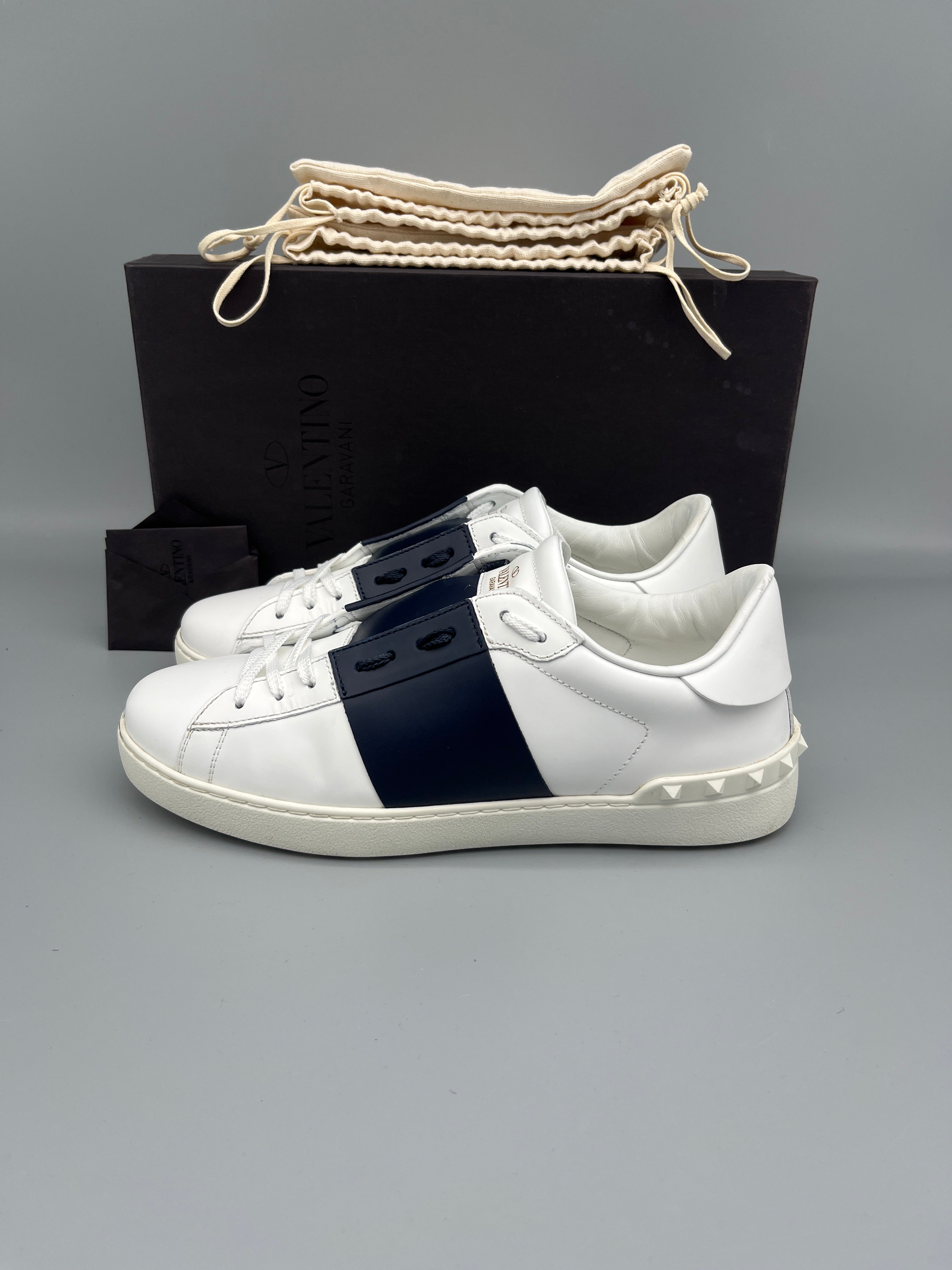 Valentino Open Sneaker Navy | 42