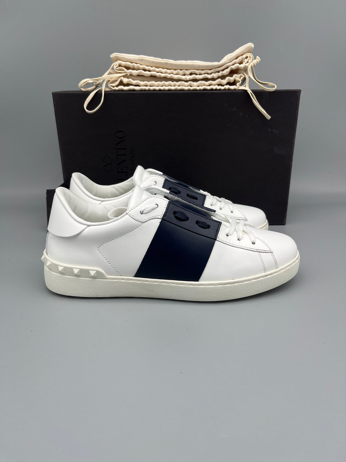Valentino Open Sneaker Navy | 42