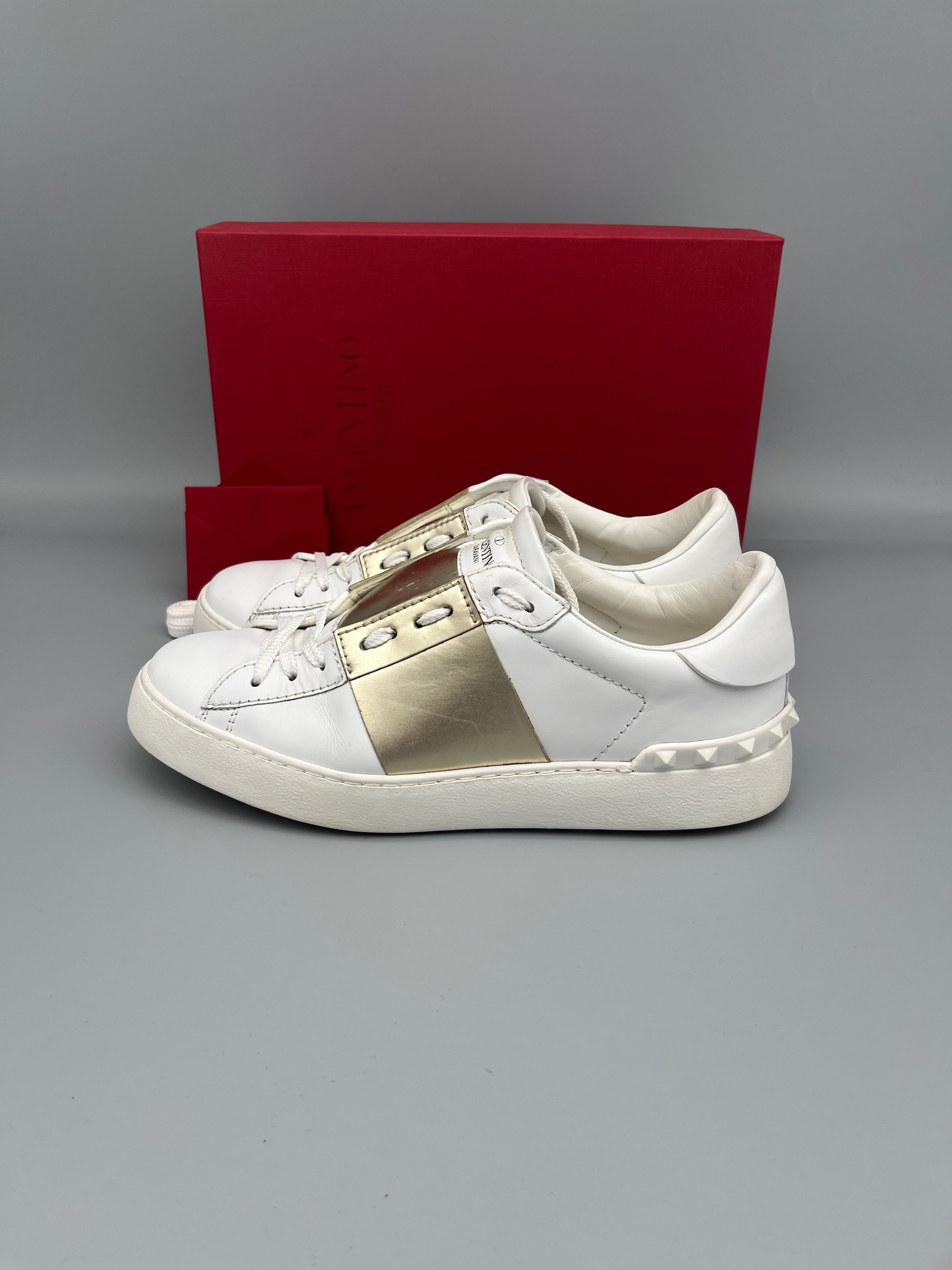 Valentino Open Sneaker Gold | 39
