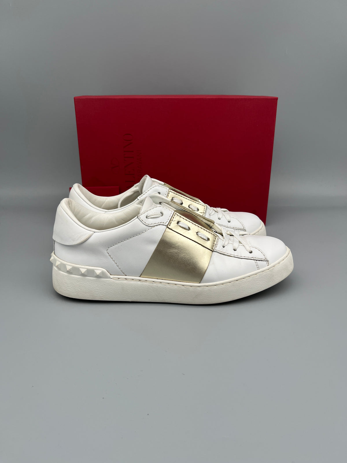 Valentino Open Sneaker Gold | 39