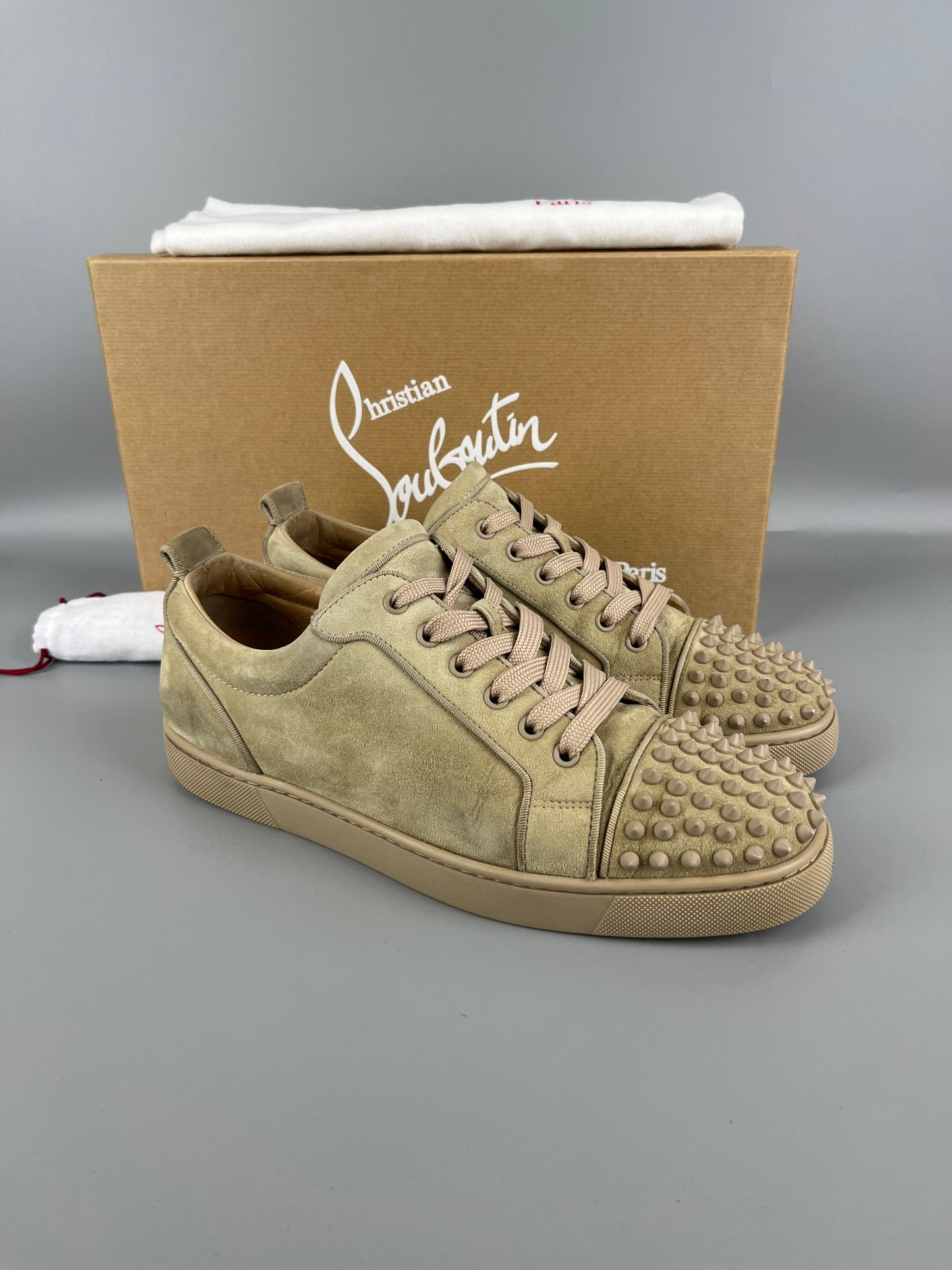 Christian Louboutin Louis Junior Spikes Sneaker Beige | 42.5