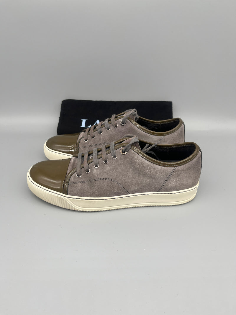 Handla Lanvin DBB1 Patent Cap Toe Grey online | Smidigt och enkelt på nätet - The Grand Archive |