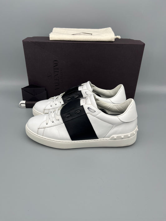 Valentino Open sneakers i svart läder, storlek 40 – äkthetsverifierade lyxiga designerskor