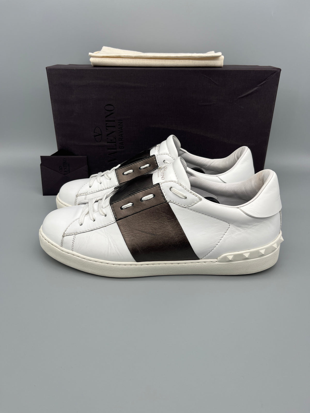 Valentino Garavani Open sneakers i läder, storlek 44 – äkta designerskor i fint skick