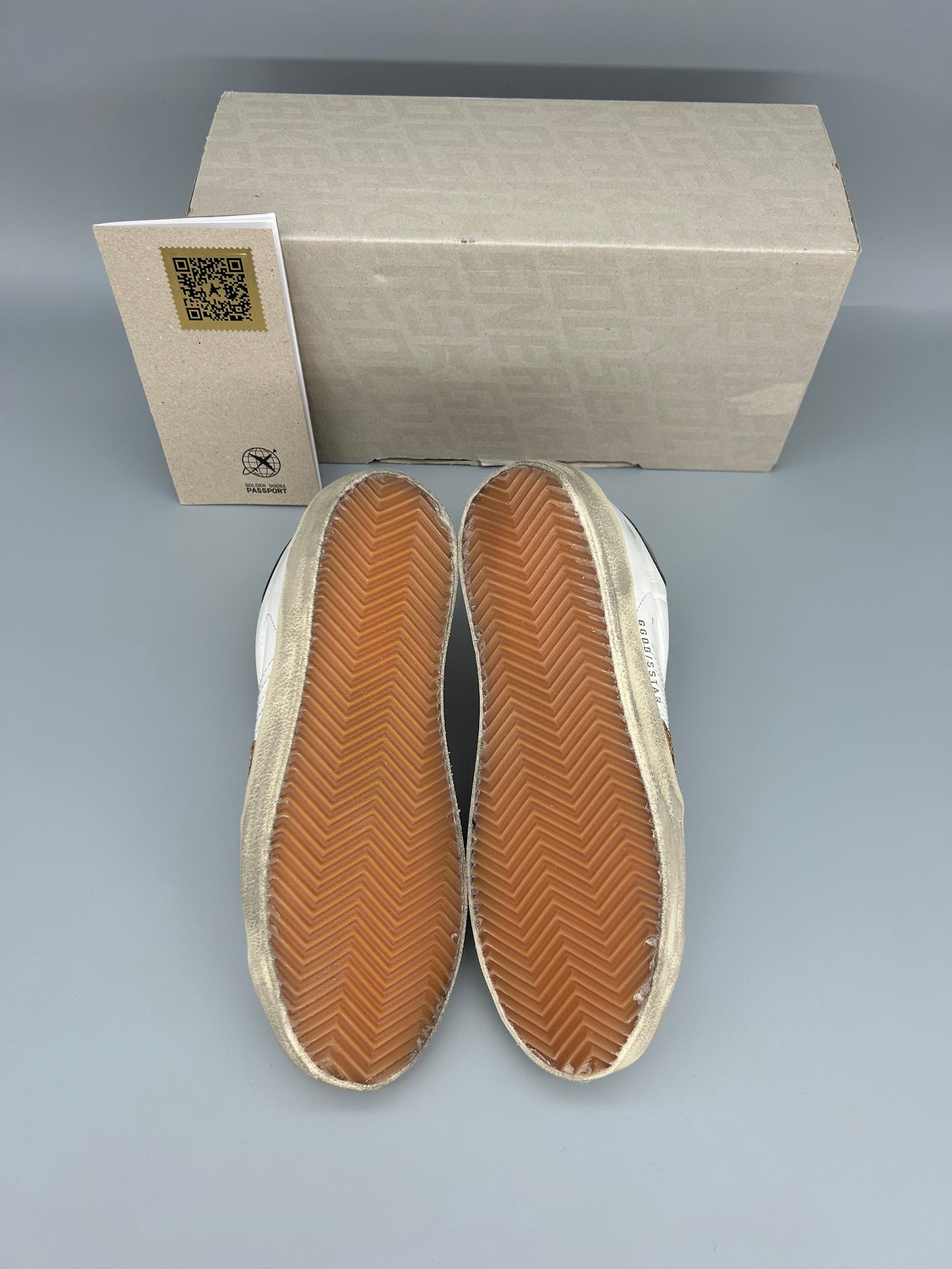 Golden Goose Superstar Sneaker | 36