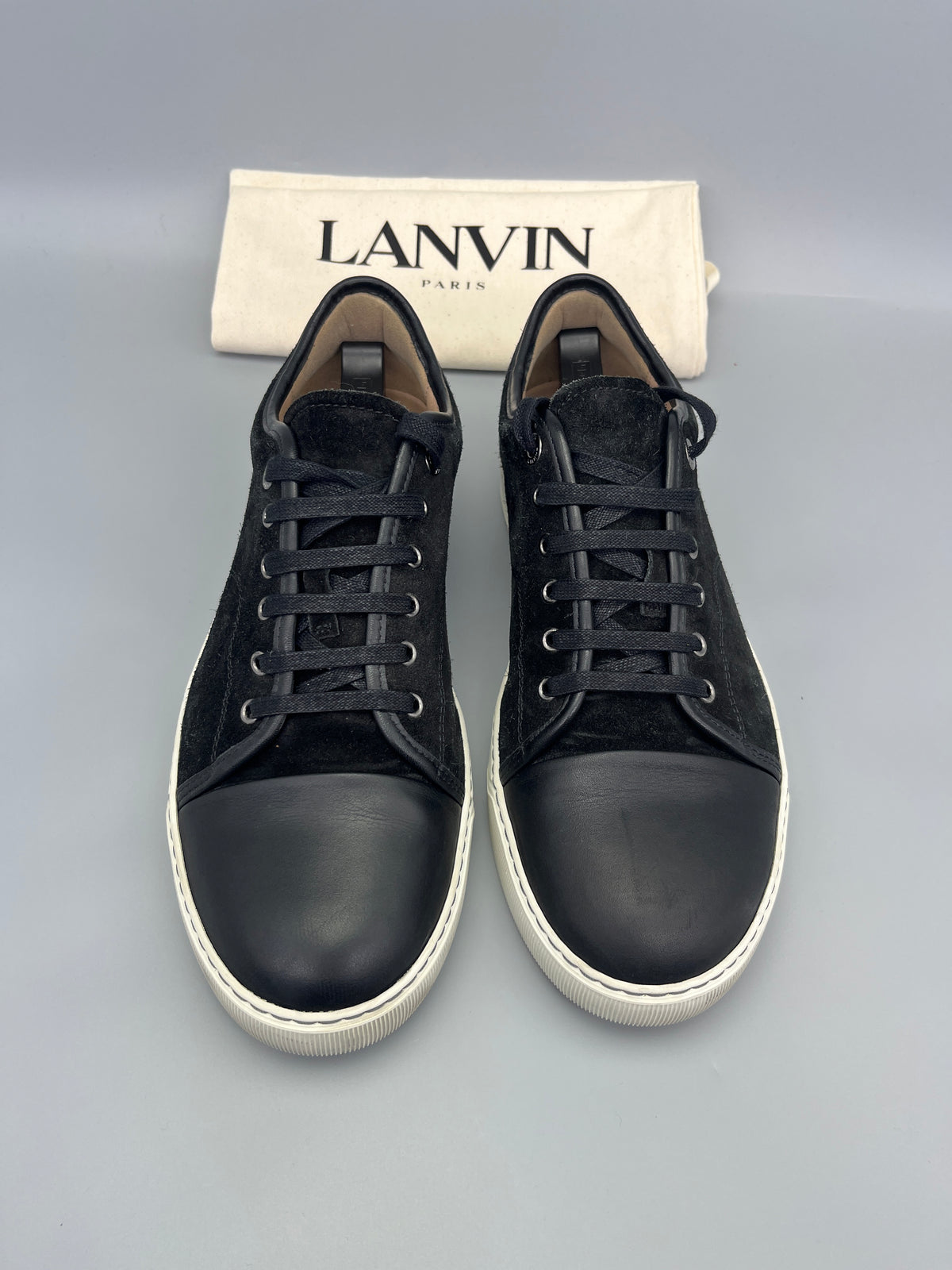 Handla Lanvin DBB1 Nappa Cap Toe Black online | Smidigt och enkelt på nätet - The Grand Archive |