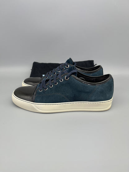 Handla Lanvin DBB1 Blue Patent Cap Toe online | Smidigt och enkelt på nätet - The Grand Archive |