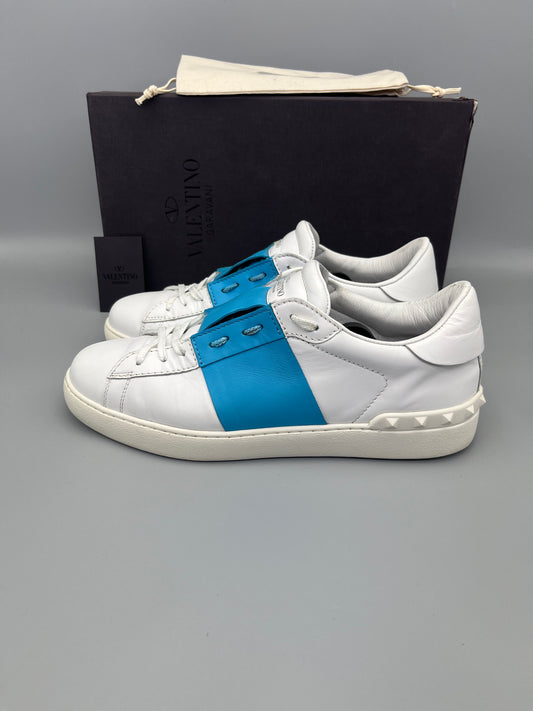 Handla Valentino Garavani Open Blue online | Smidigt och enkelt på nätet - The Grand Archive |