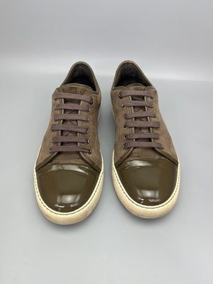 Handla Lanvin Dbb1 Patent Cap Toe Sneaker online | Smidigt och enkelt på nätet - The Grand Archive |