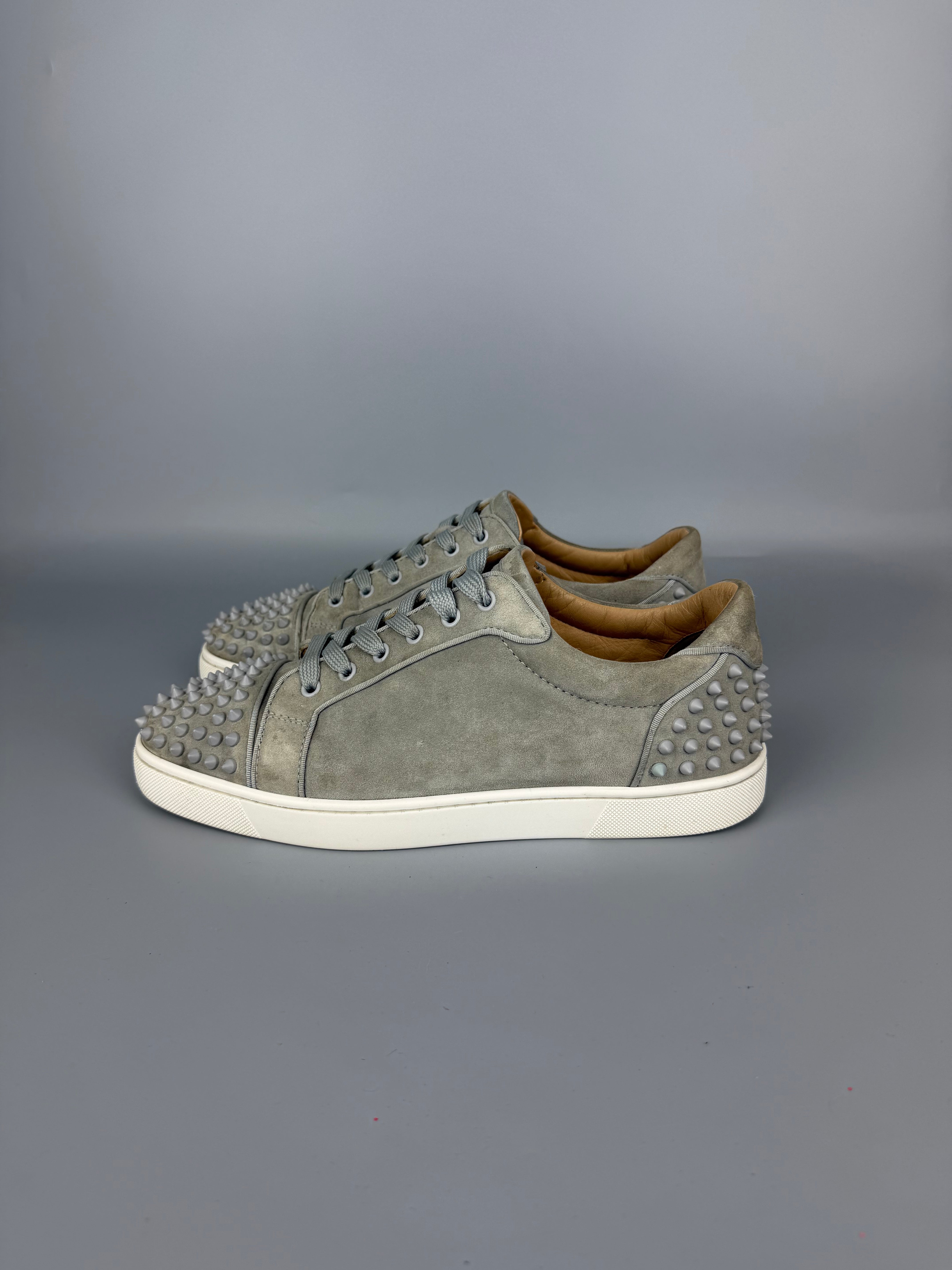 Christian Louboutin Seavaste Spikes Sneaker Grey | 43.5