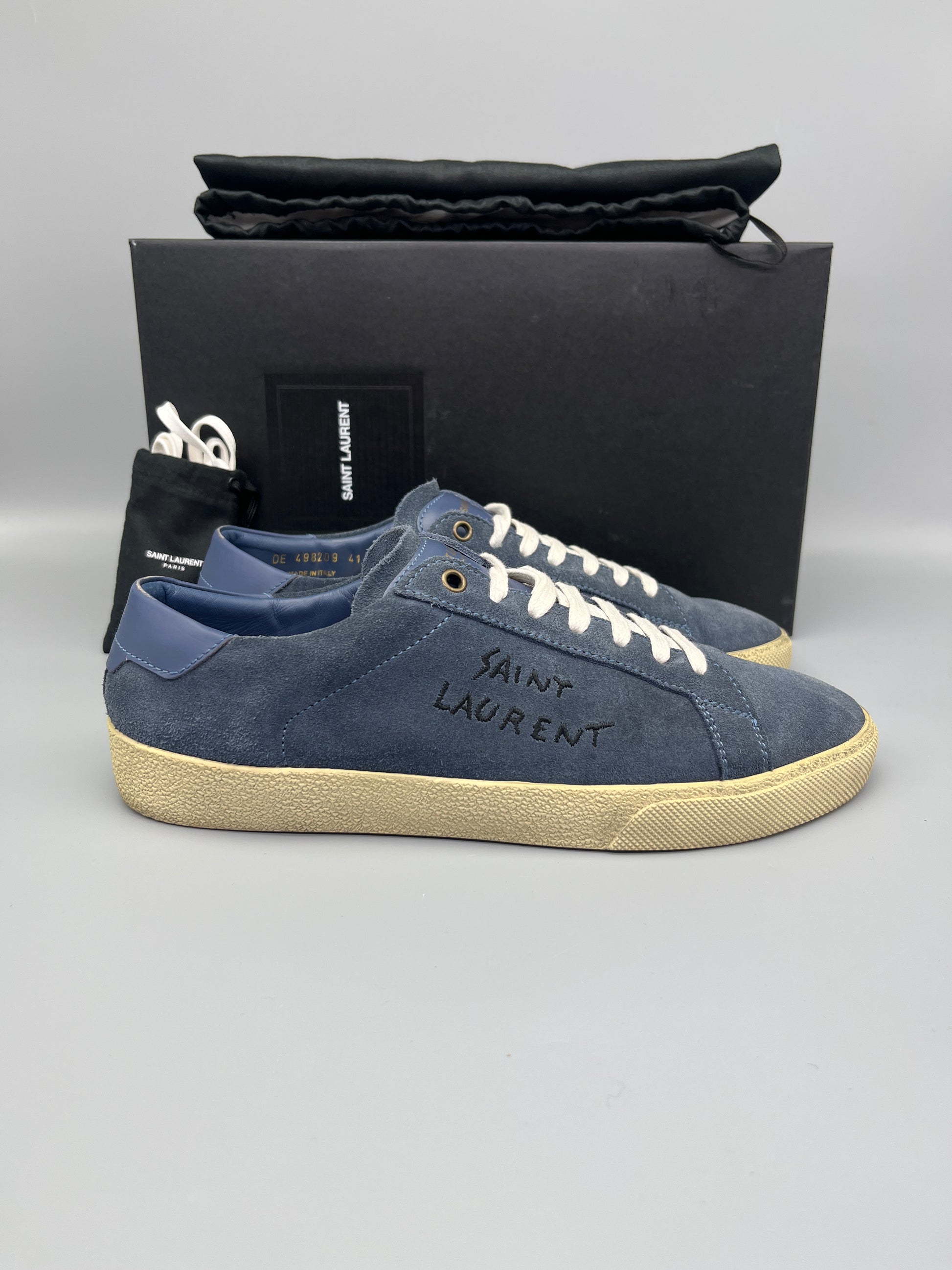 Handla Saint Laurent SL/06 Sneaker online | Smidigt och enkelt på nätet - The Grand Archive |