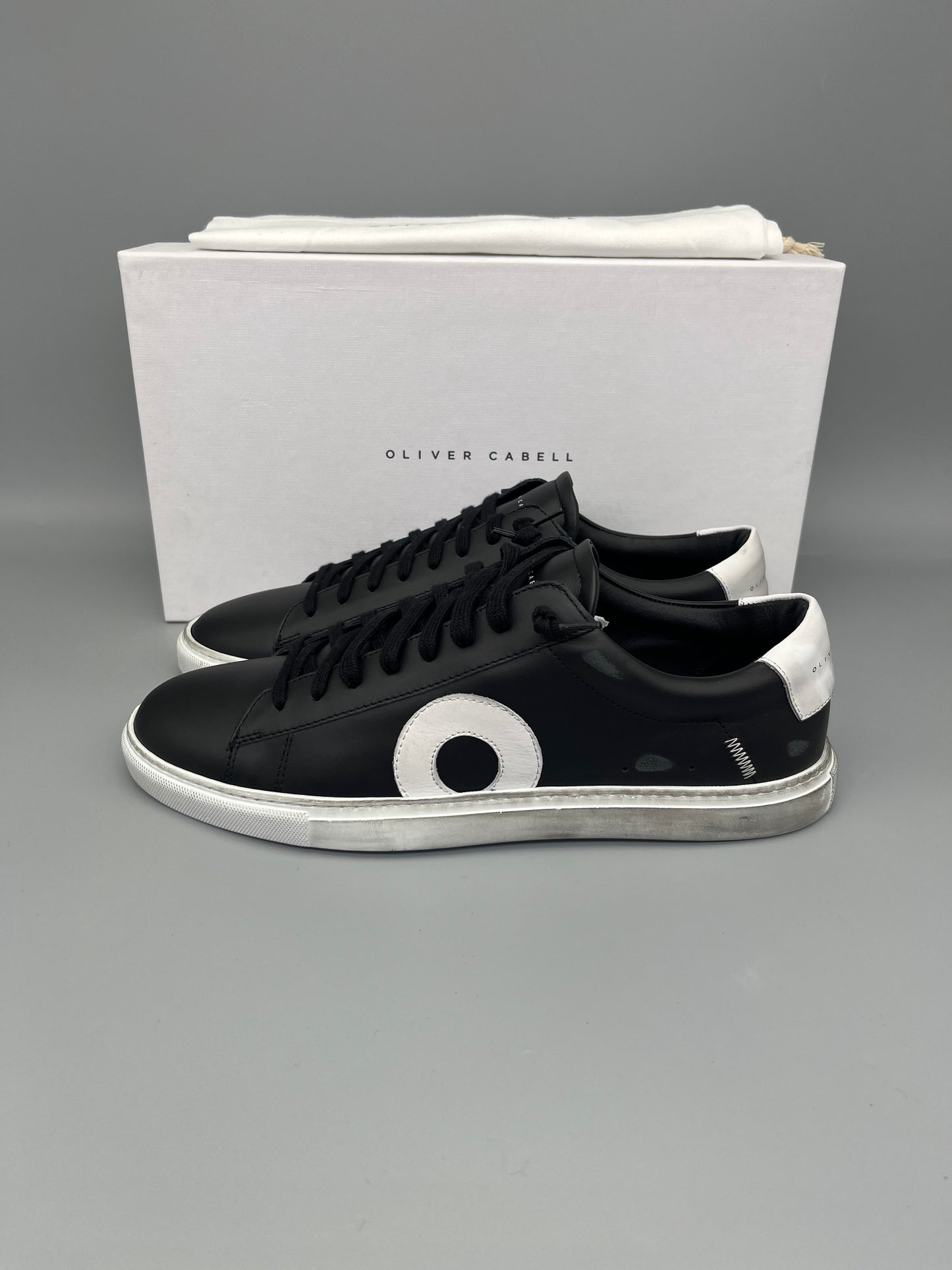 Oliver Cabell Low 1 Daybreak Off | 42