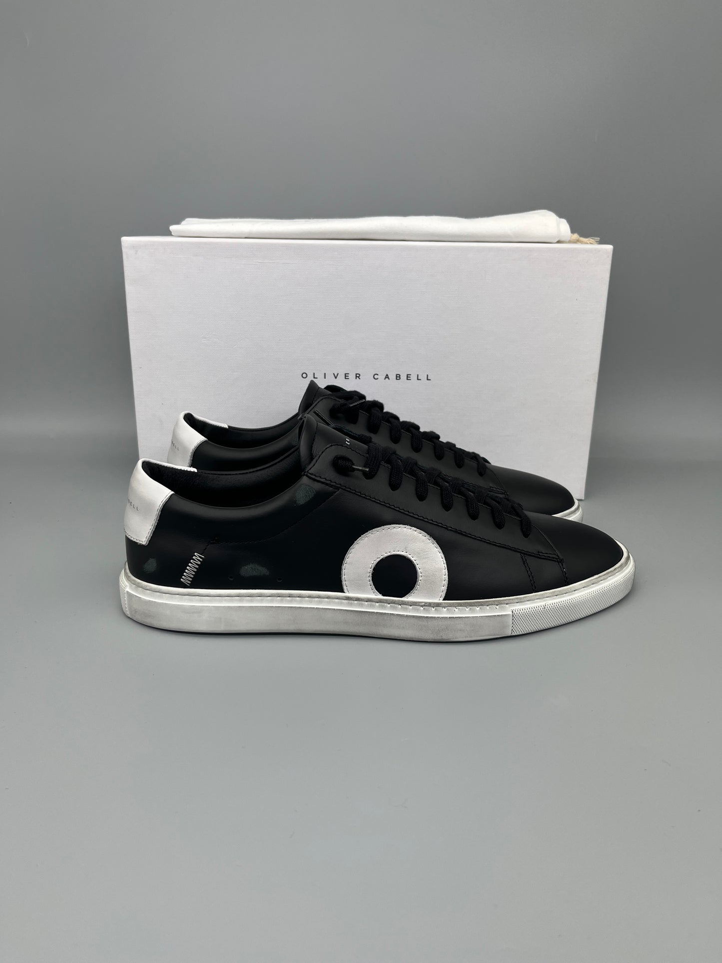 Oliver Cabell Low 1 Daybreak Off | 42