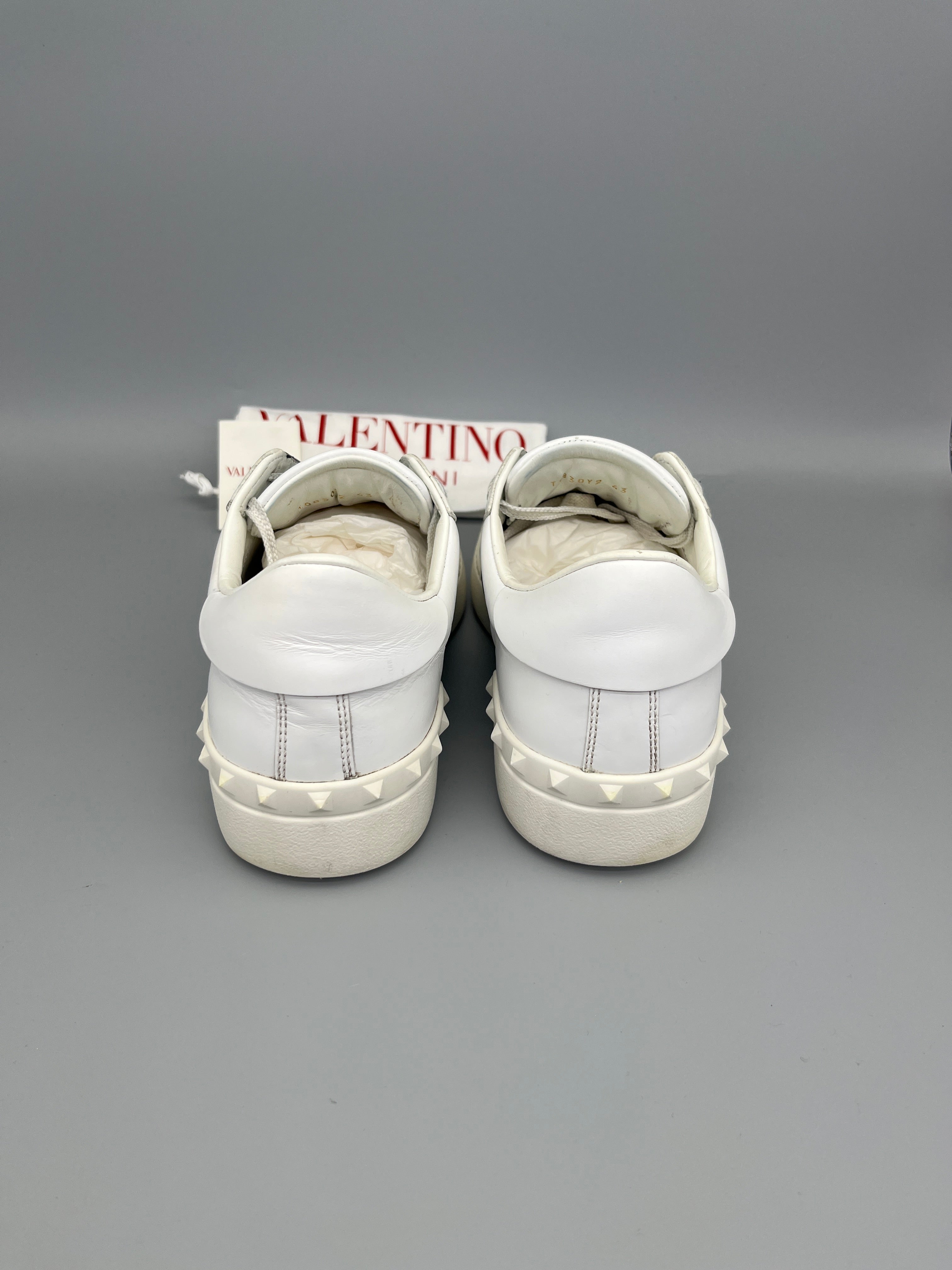 Valentino Open Sneaker Black | 43 – The Grand Archive AB