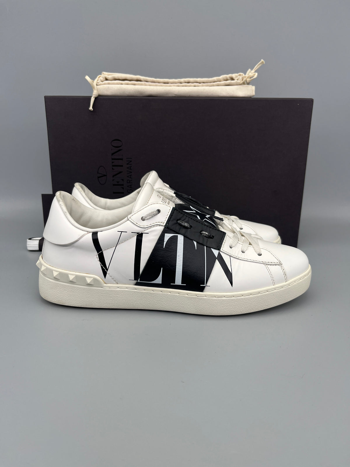 Valentino Open VLTN Sneaker Black | 40