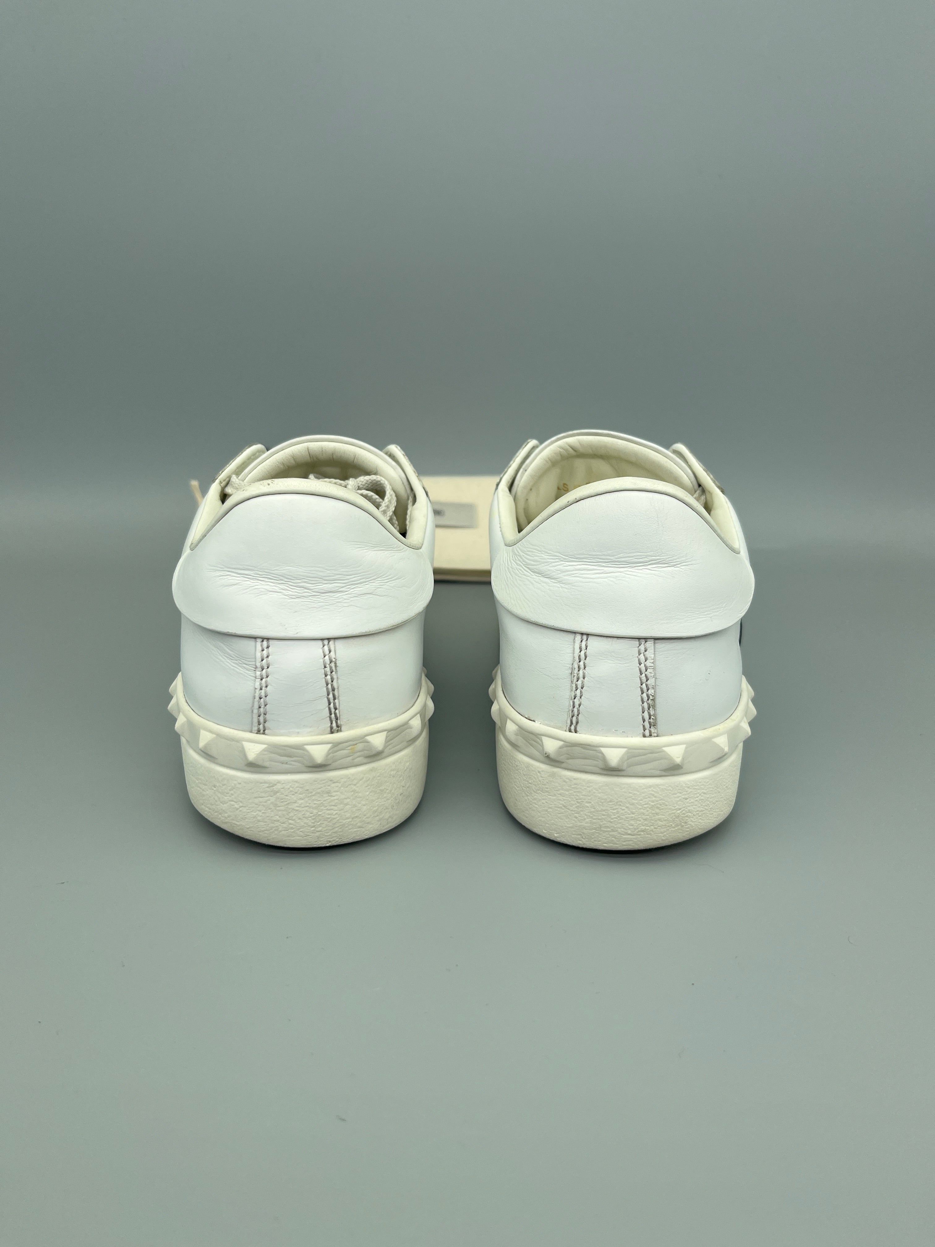 Valentino Open Sneaker Black | 41 – The Grand Archive AB