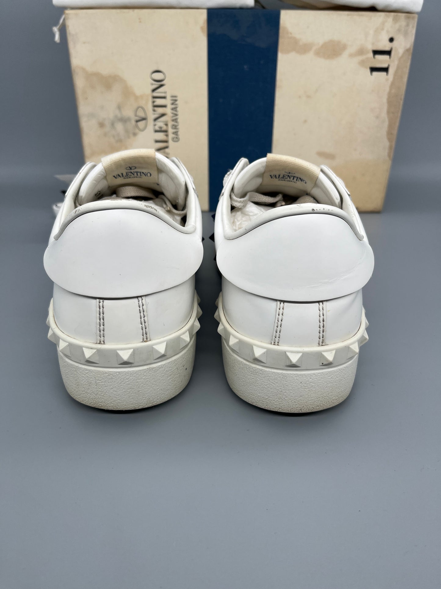 Valentino Open Rockstud Untitled Sneaker Navy | 43