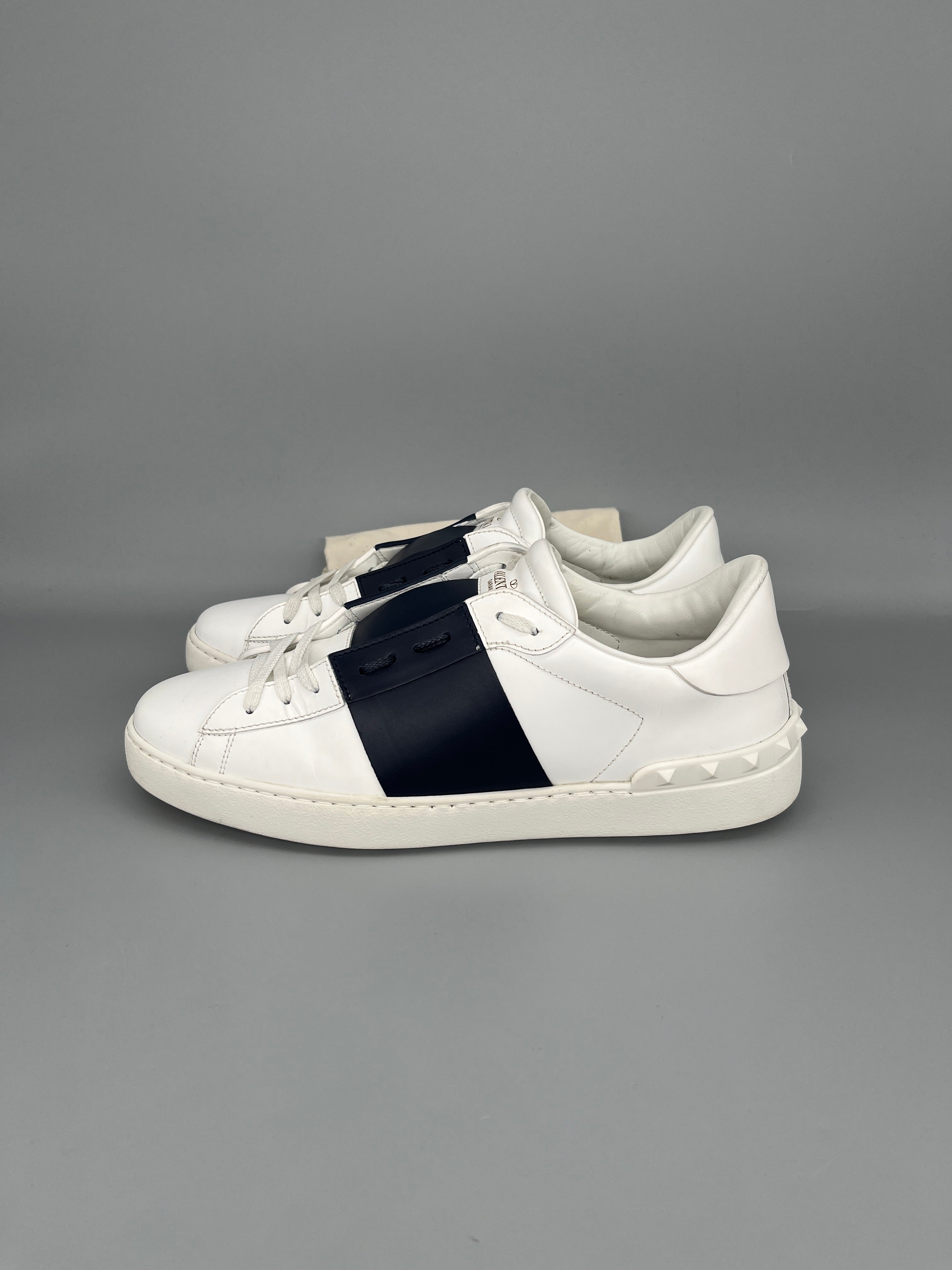 Valentino Open Sneaker Navy | 45