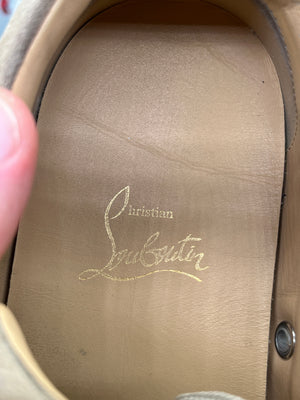 Christian Louboutin Louis Junior Spikes Orlato suede sneaker in beige insole