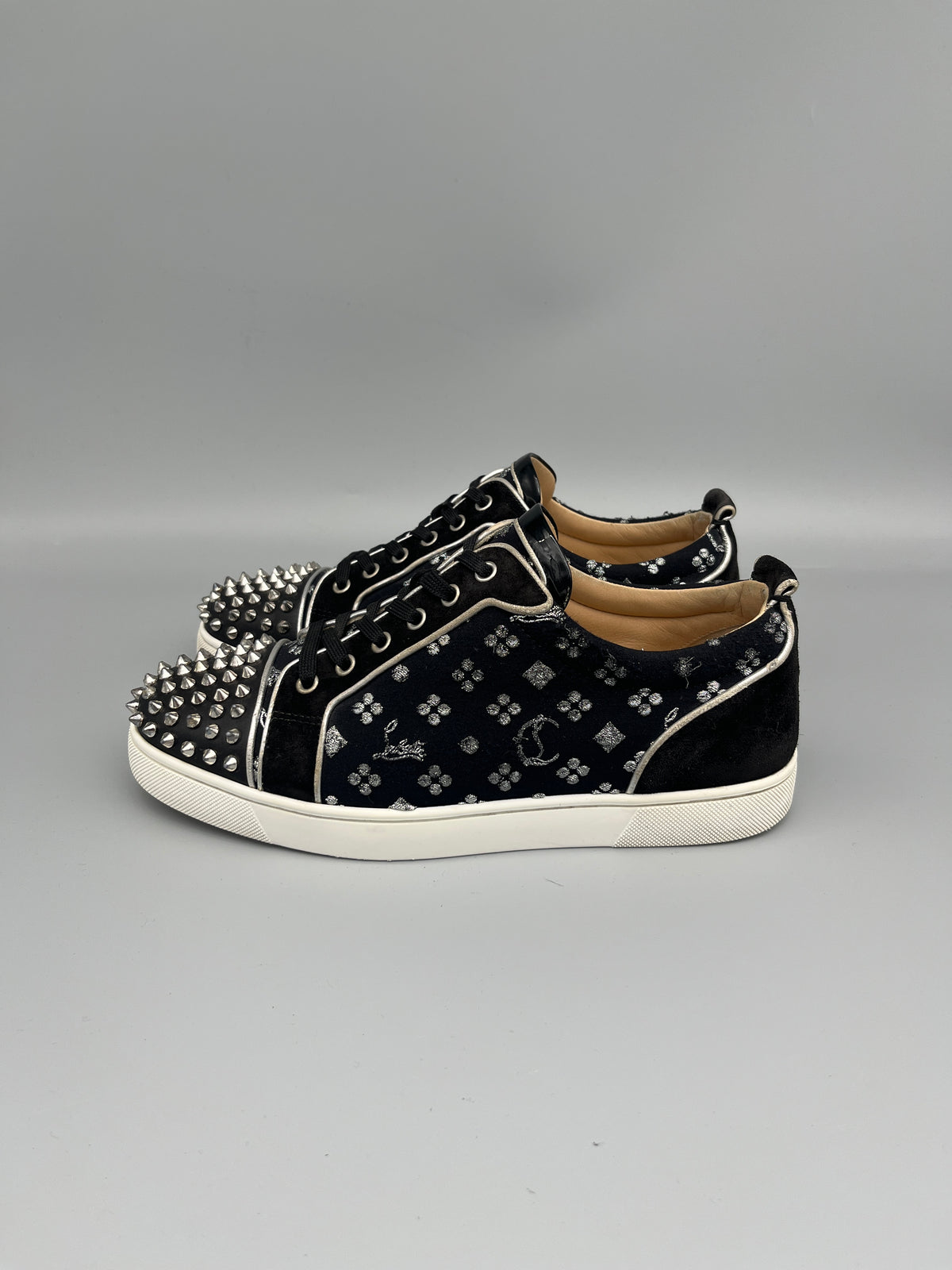 Christian Louboutin Louis Junior Spikes sneaker jacquard men’s designer low-top studded sneakers