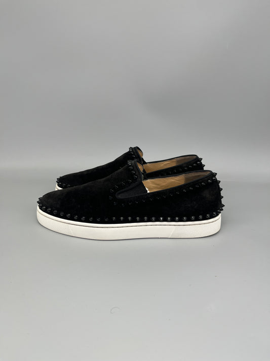 Christian Louboutin Pik Boat Spikes suede sneaker in black – Guaranteed authentic from The Grand Archive.