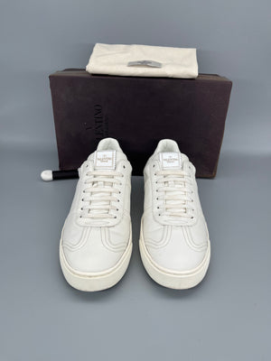 Valentino Garavani Flycrew white designer leather sneakers frontview