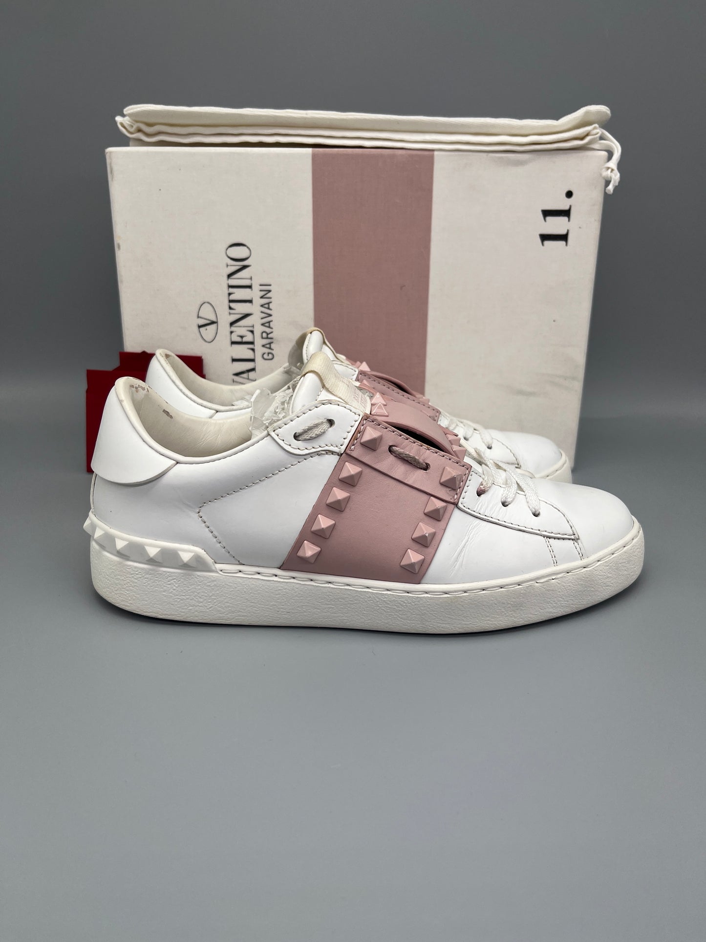 Valentino Open Rockstud Untitled Sneaker Pink | 37