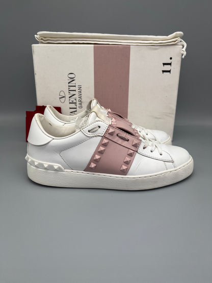 Valentino Open Rockstud Untitled Sneaker Pink | 37