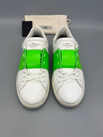 Handla Valentino Garavani Open Green online | Smidigt och enkelt på nätet - The Grand Archive |